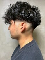 ディスイズバーバーサード(THIS IS BARBER 3rd) スキンフェード 重めマッシュ メンズパーマ ヘッドスパ 束感