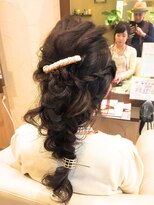 ヴィサージュロカ(VISAGE Loca) 肩下20センチのラフ編み