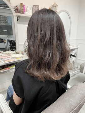 アルト(ALTO) 透明感ナチュラル立体感カラーグラデーションゆるふわロング