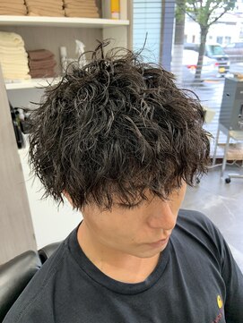 エイト(AITE) ツイストスパイラルパーマセンターパート<理容室>川口/鳩ヶ谷31