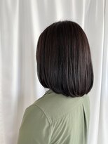 サクラ(SAKURA) ロブ/ボブ/内巻きボブ/スモーキーグレー/暗髪/艶髪