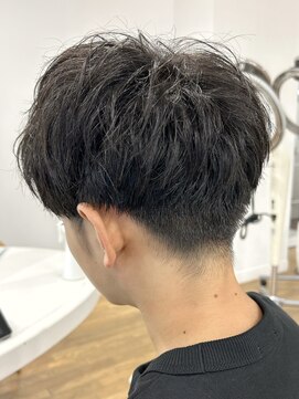 ヘッズ 本八幡店(HEADS) MEN'S HAIR センターパート ツイストスパイラル コンマヘア