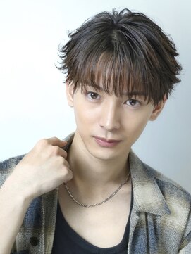 シースルーフェザーショート