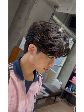 フィフスパーク(fifth PARK) 渋谷men'sフェザーパーマセンターパートfifth毛流れメンズパーマ