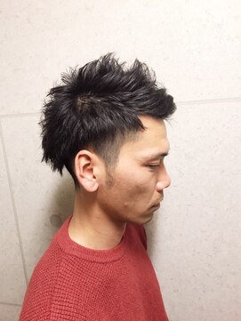 フランシュ フォーメン(Fransh -for men-) 毛先の束感とツーブロックのスパイキーショートスタイル