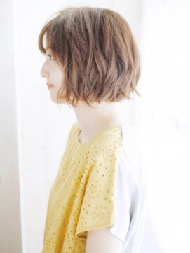 ヘアメイク ナル(hair make nalu) 外ハネバルーンボブスタイル