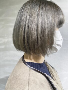 ミリー 梅田店(milly) 【梅田】ブリーチありのシルバーボブ