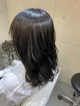 カラリア(COLORIA) 【透明感ブラック】ゆるふわ透明感ヌードブラック☆