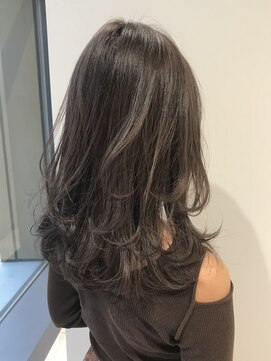 ロンドアリシア 金山(Lond Alexia) 【Lond Alexia】小栗一紘　モカグレージュ