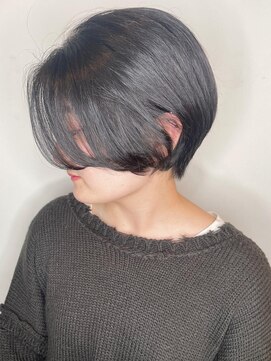 モリオフロムロンドン 原宿本店(morio from London) 【morio 原宿】黒髪前下がりショートボブ　前髪パーマ宮本
