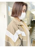 ハイトーンカラー  ベージュ 透明感 切りっぱなしボブ
