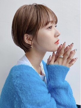 トルネード(TORNADO) 大人ショート 前髪あり 丸みひし形 丸顔面長エラ張り絶壁 A713