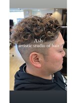 アッシュ アーティスティック スタジオ オブ ヘア(Ash artistic studio of hair) 極道パーマ×ハイライト