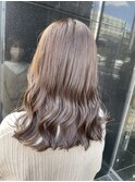 透明感ピンクベージュ