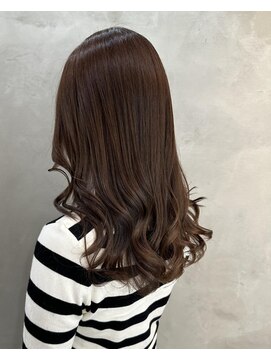 アングゥ ウル(ungu ul) 韓国巻き/レイヤー/髪質改善/艶髪