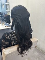 トッカ ヘアアンドトリートメント 難波店 ねじりあみこみのハーフツイン