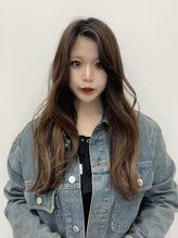 アグ ヘアー ルシール 東照宮店(Agu hair lucir) 佐伯 朝香