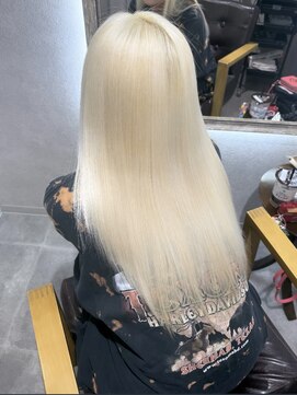 ヴィフクローネ(vifkrone) 【抜きっぱなしホワイトブロンド×ULTOWAトリートメント】