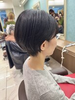 アッシュ 下北沢店(Ash) 黒髪、くせ毛さんでもかわいい耳掛けショート