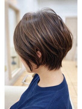 ティアラ Tiara コマーシャルモール博多店 a