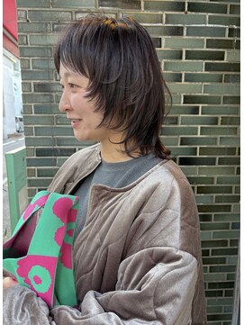 ワゴンヘアー(wagon hair) ミディウルフ