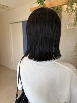 フィーラ(Feela) ロングボブ