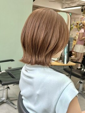 ヒビヲ 横浜西口店(HIBIO) レイヤーカットレイヤーボブハッシュカットブリーチダブルカラー