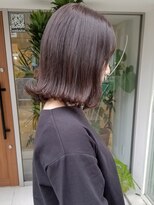 インビテーション(invitation) きりっぱなしセピアブラウンボブ