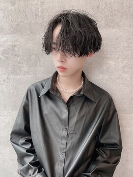 シン(syn) シルエットマッシュ コンマヘア