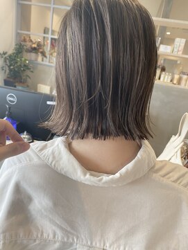 ロテ(LOTE.) ハイライト/髪質改善/ブリーチ/切りっぱなし/一宮/妙興寺