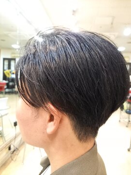 シャンプーボーイ ミディアムツーブロック