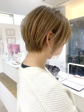 マッシュアンドマッシュアヴェダ ららぽーと福岡店(mash&mash AVEDA) 20代30代40代大人可愛い丸みショート福岡博多