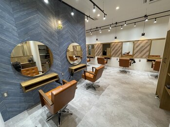 Agu hair lua 上越高田西店【アグ ヘアー ルア】