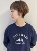 30代　40代　50代　耳かけショート　前髪あり　マッシュショート