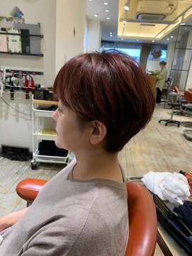 ブロッサム 東中野店 20代30代40代小顔ハンサムショート