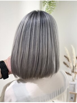 アッシュ 大宮店(Ash) ハイトーンシアーカラーバレイヤージュ