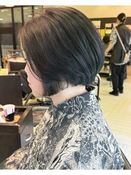 フレンズ 麻生店(friend's) 【札幌麻生 大人ショートヘア】