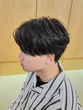 ニアウ 伊勢崎連取店(Niau) ニュアンスパーマ刈り上げセンターパート