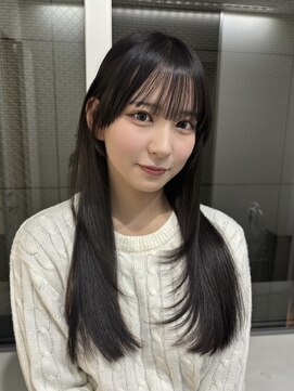 ユーフォリア 渋谷グランデ(Euphoria SHIBUYA GRANDE) レイヤーカット 暗髪艶カラー