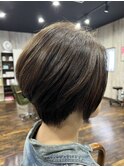 ショートボブ×ナチュラルベージュ