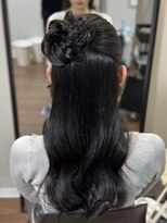お団子ヘアアレンジ【結婚式ヘアアレンジ巻き髪ドレス】