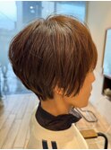金沢八景ショートボブ丸みショートイルミナカラー顔周りレイヤー