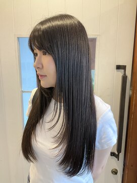 ピークスヘア(peaks hair) 暗髪 ロング レイヤー 20代　◎Aina