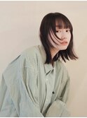 シースルーバング×ナチュラル外ハネストレート