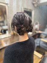 シオン(sHioN) ヘアセット