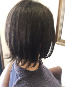 アマン(among) 大人の外ハネ ヘルシーBob