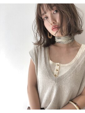 ブリンク(blink) 外国人グレーベージュ