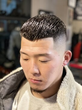 バーバー スタジオ ラフテル(Barber Studio RAFTEL) クロップスタイル