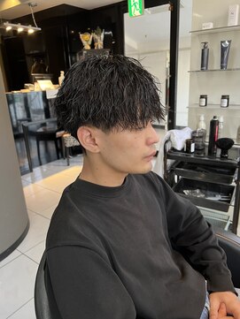 アイズ 海老名(AIZU) ツイストスパイラルパーマ　スパイラルパーマ　ツイストパーマ