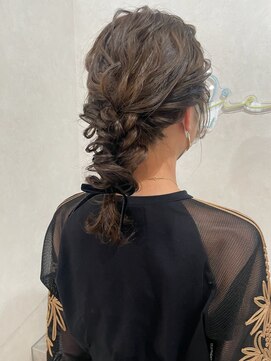 ニィ(2iee.) 結婚式参列アレンジ